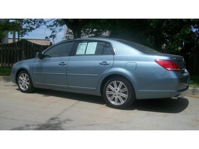 2007 Toyota Avalon GXE Sedan 4D