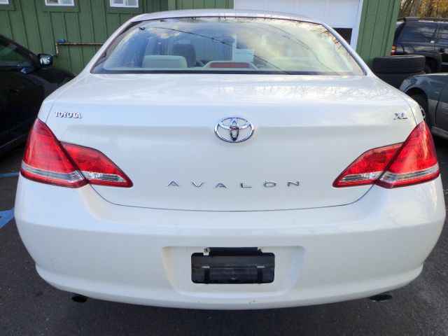 2007 Toyota Avalon 2500 4x4 SLE