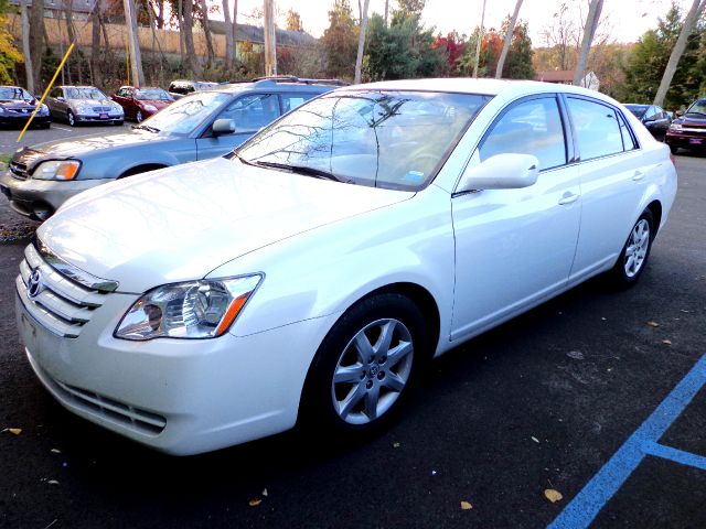 2007 Toyota Avalon 2500 4x4 SLE
