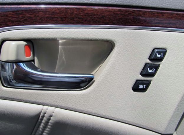 2008 Toyota Avalon SLT 25