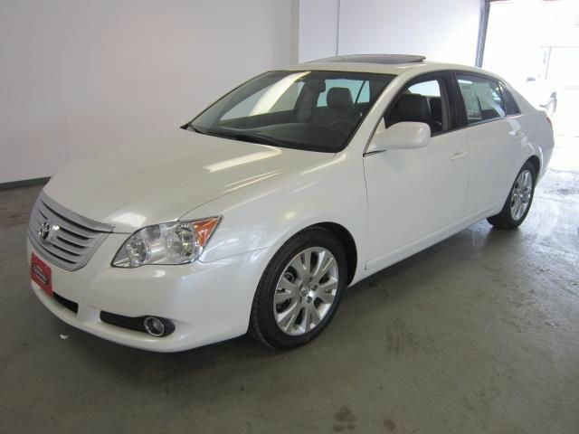 2008 Toyota Avalon XLS