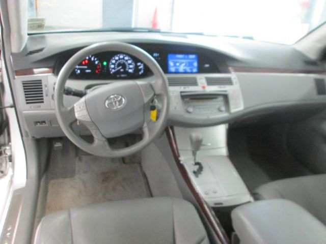 2008 Toyota Avalon XLS
