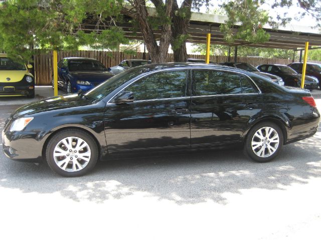 2008 Toyota Avalon XLS