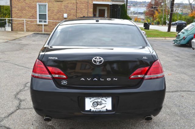 2009 Toyota Avalon Sport 4WD
