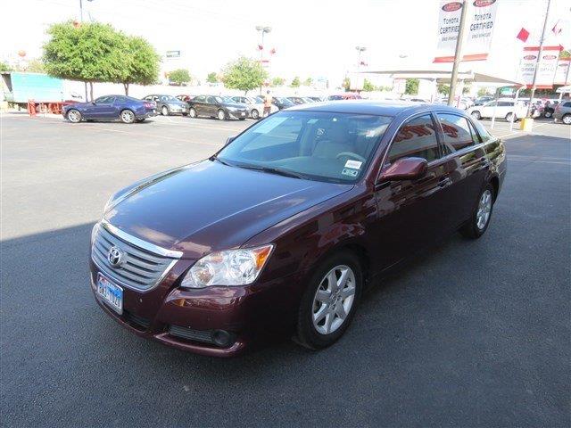 2010 Toyota Avalon SLT 25