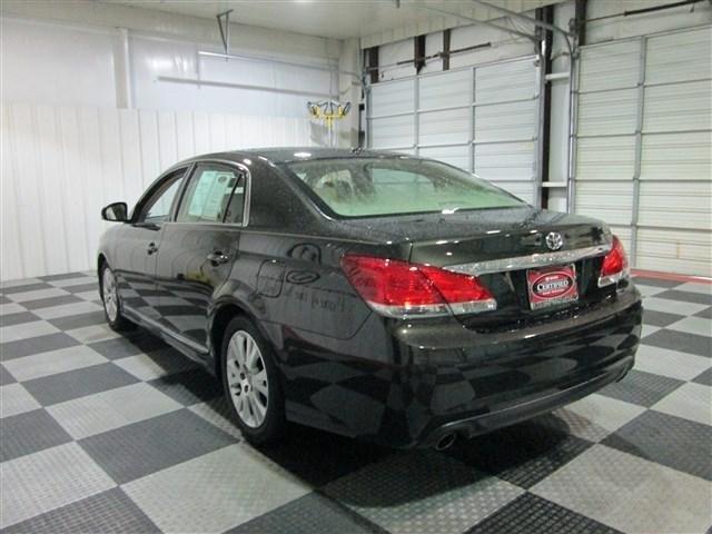 2011 Toyota Avalon SE Sedan