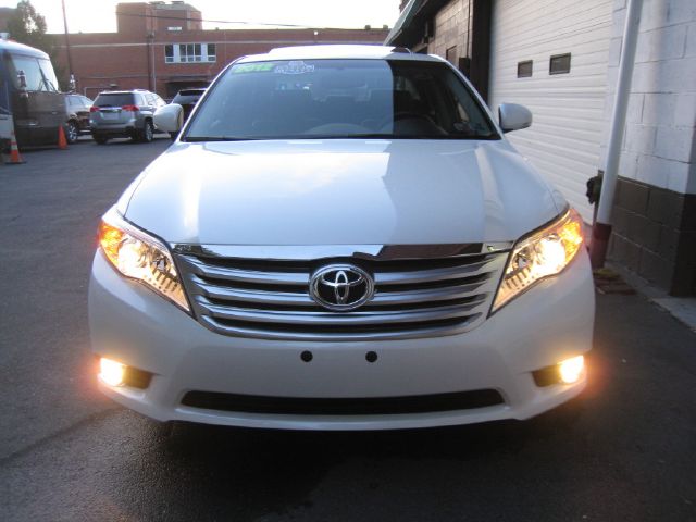 2012 Toyota Avalon SLT 25