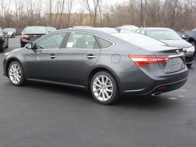 2013 Toyota Avalon SEL Sport Utility 4D