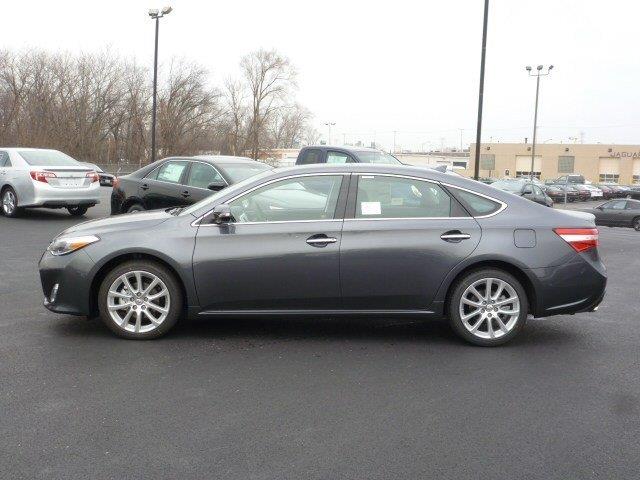 2013 Toyota Avalon SEL Sport Utility 4D