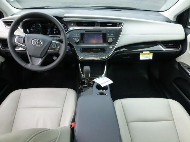 2013 Toyota Avalon Hybrid Sport Hatcback