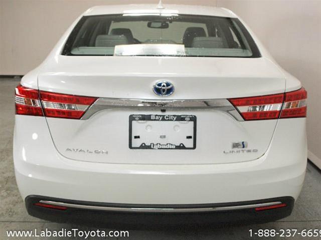2014 Toyota Avalon Hybrid SLT 25