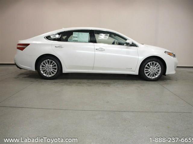 2014 Toyota Avalon Hybrid SLT 25