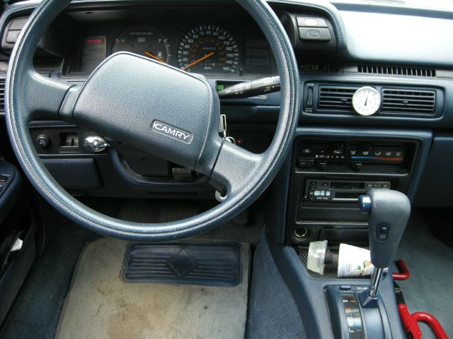 1991 Toyota Camry G2500 Extended Cargo