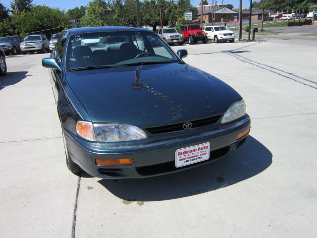 1996 Toyota Camry > 2,695 Down