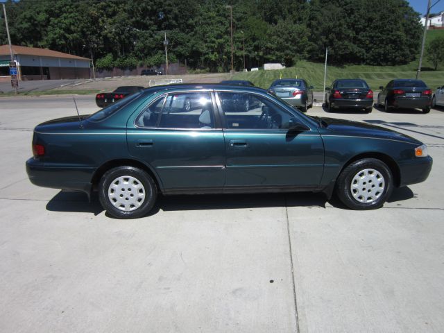 1996 Toyota Camry > 2,695 Down
