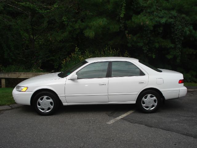 1997 Toyota Camry Unknown