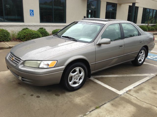 1998 Toyota Camry Ext. Cab 6.5-ft. Bed 4WD