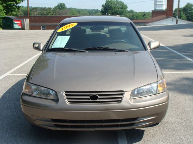 1999 Toyota Camry X