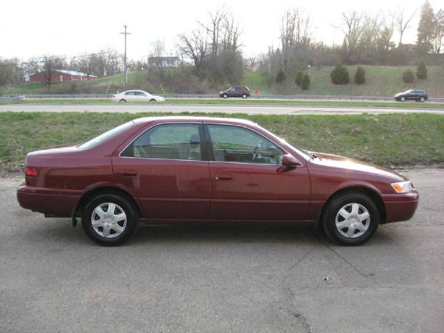 1999 Toyota Camry SEL Sport Utility 4D