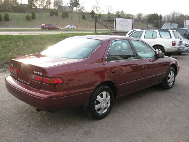 1999 Toyota Camry SEL Sport Utility 4D