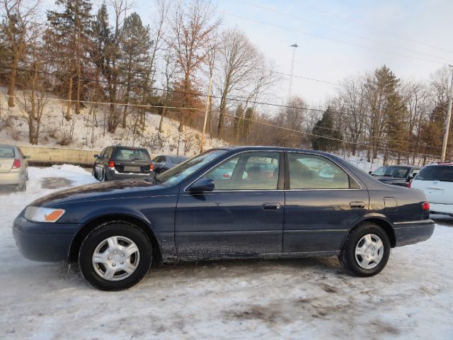 1999 Toyota Camry X