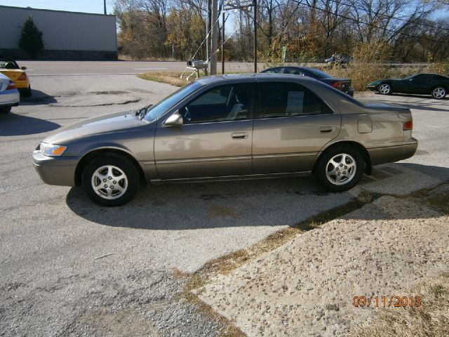 1999 Toyota Camry X