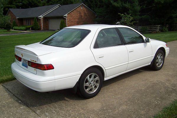 1999 Toyota Camry Ext. Cab 6.5-ft. Bed 4WD
