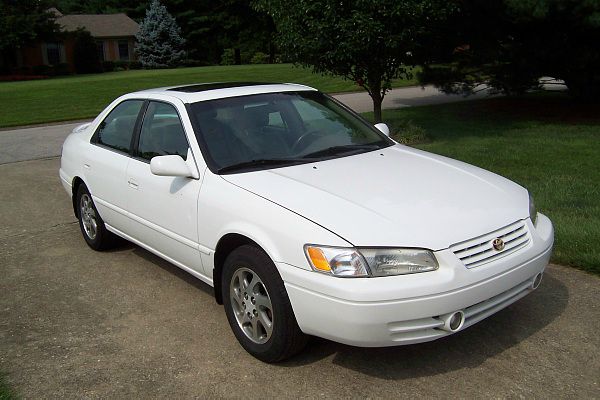 1999 Toyota Camry Ext. Cab 6.5-ft. Bed 4WD