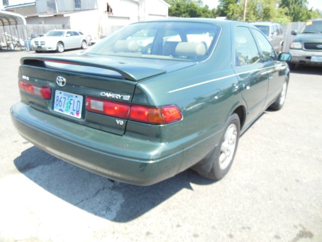 1999 Toyota Camry Ext. Cab 6.5-ft. Bed 4WD