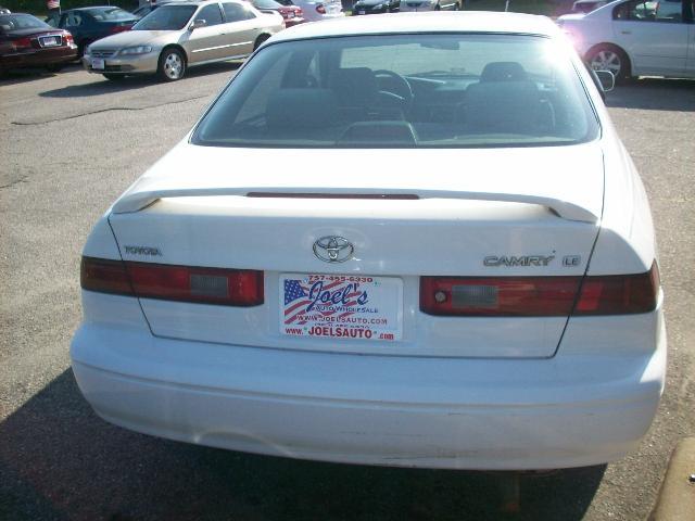 1999 Toyota Camry X