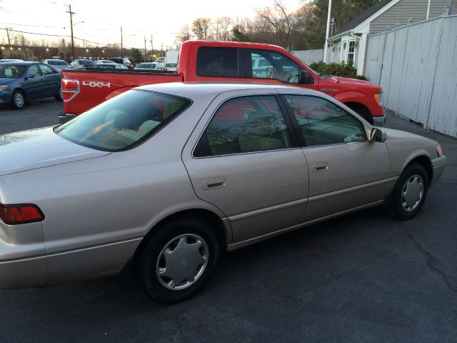 1999 Toyota Camry X