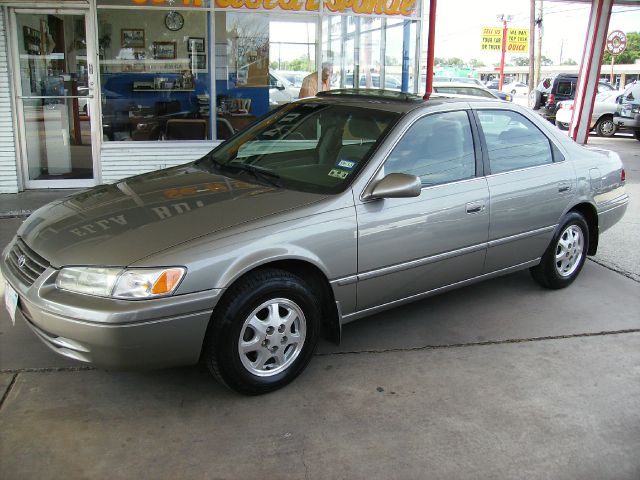 1999 Toyota Camry X