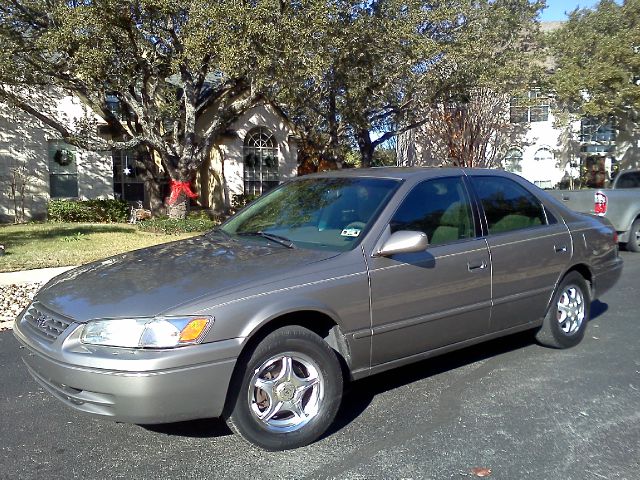 1999 Toyota Camry X