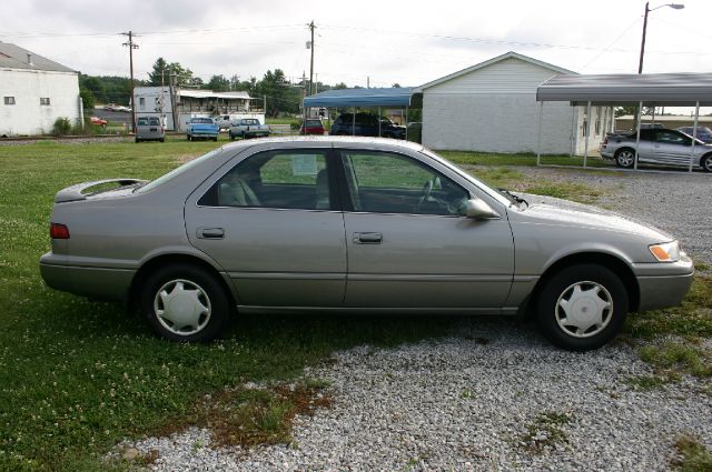 1999 Toyota Camry SEL Sport Utility 4D