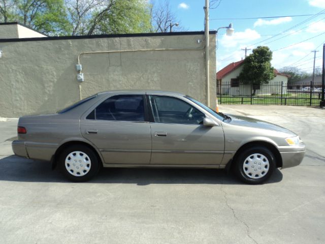 1999 Toyota Camry X