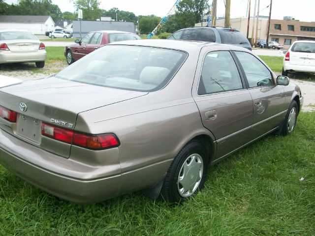 1999 Toyota Camry SEL Sport Utility 4D
