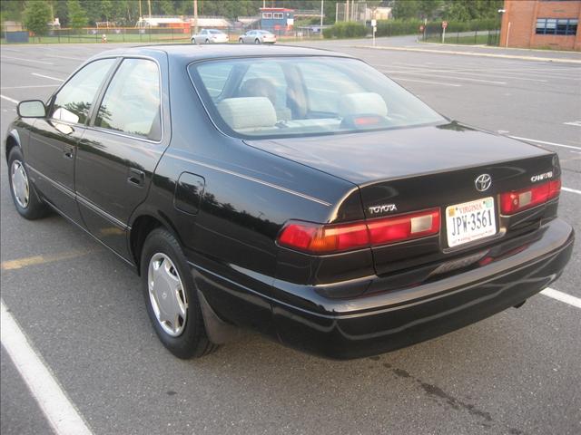 1999 Toyota Camry Unknown