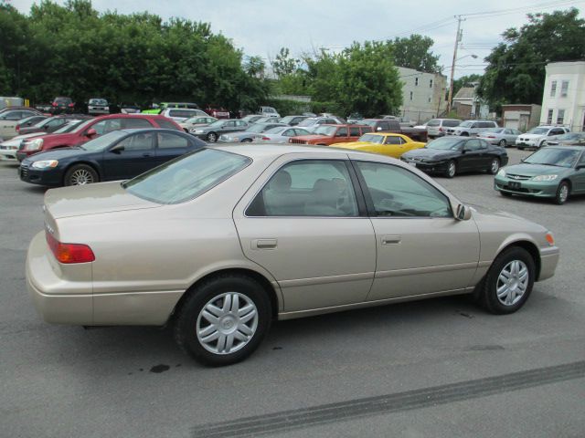 2000 Toyota Camry X