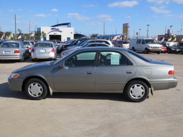 2000 Toyota Camry X