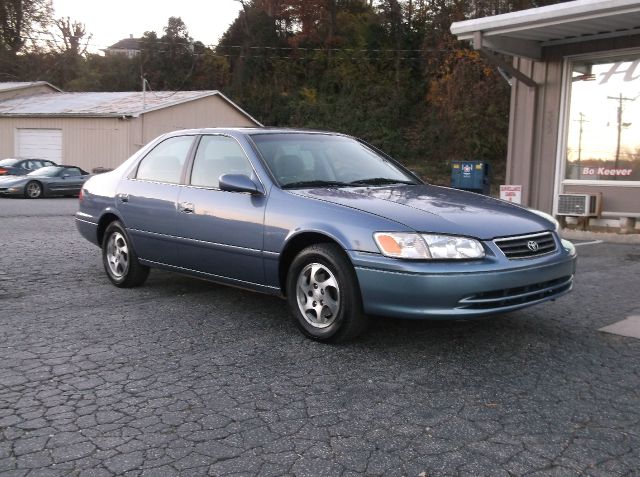 2000 Toyota Camry SEL Sport Utility 4D
