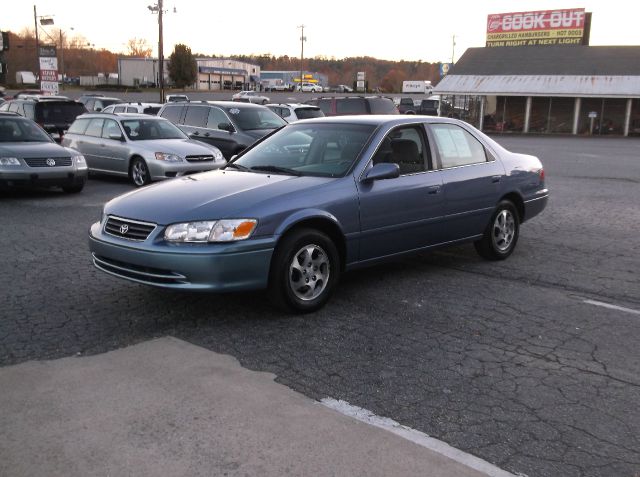 2000 Toyota Camry SEL Sport Utility 4D
