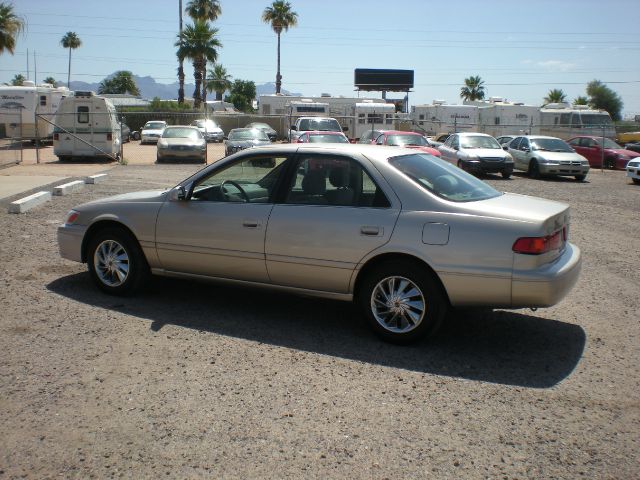 2000 Toyota Camry X
