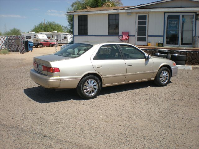 2000 Toyota Camry X