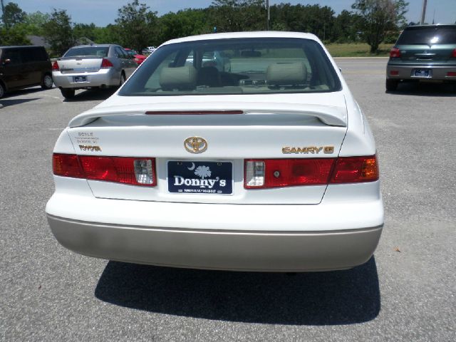2000 Toyota Camry X