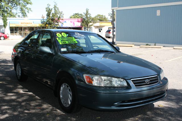 2000 Toyota Camry SEL Sport Utility 4D