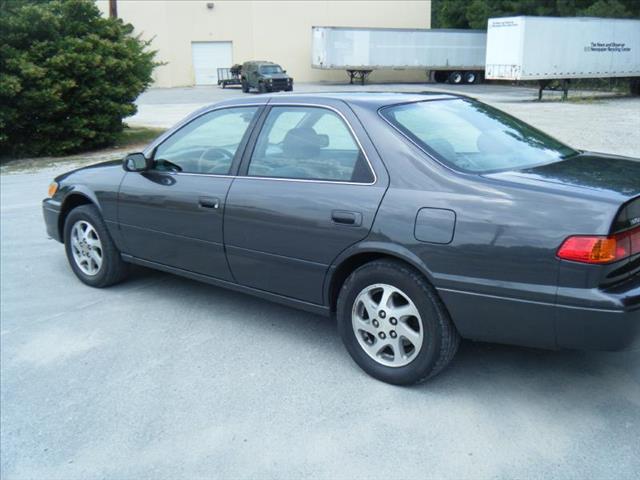 2000 Toyota Camry X
