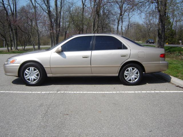 2000 Toyota Camry X
