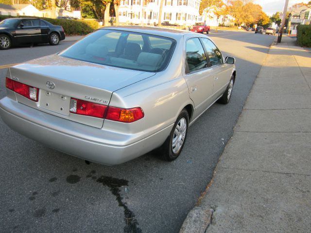 2000 Toyota Camry X