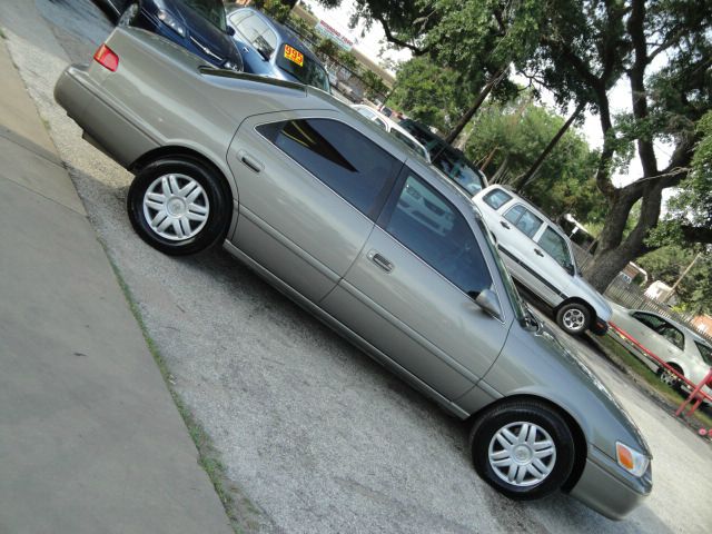 2000 Toyota Camry X