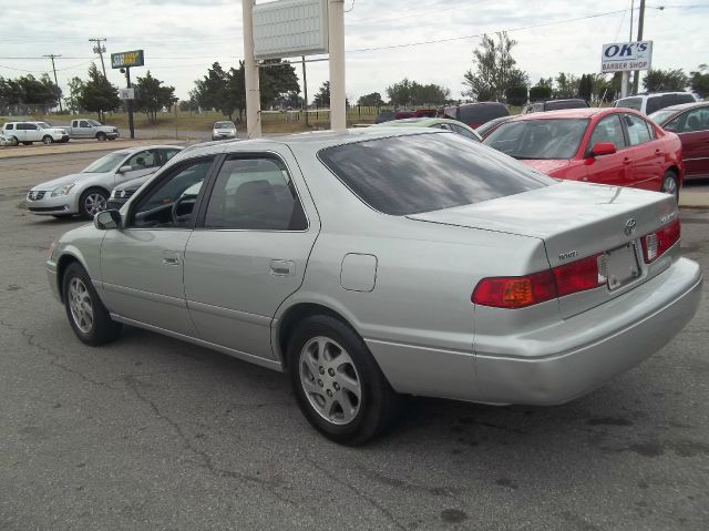 2000 Toyota Camry X
